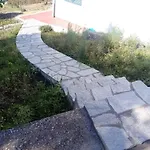 Alberti *